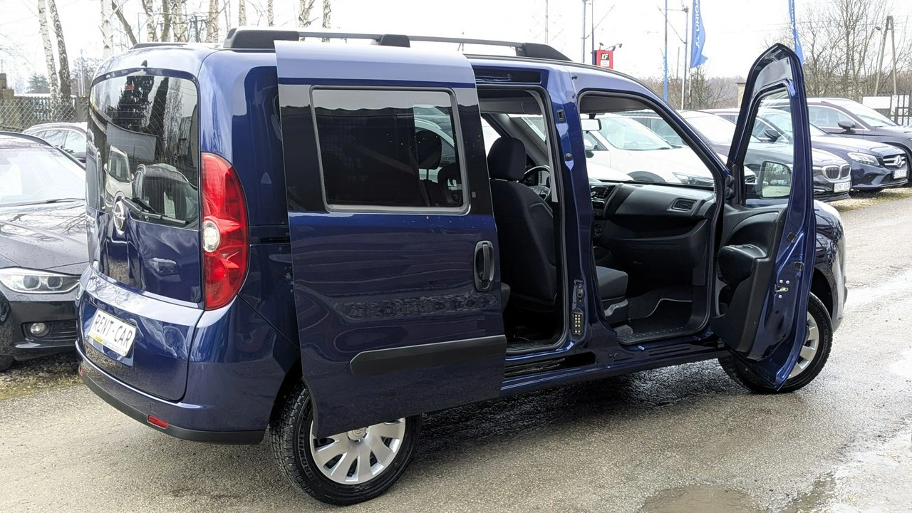 Opel Combo - Zdjęcie 10
