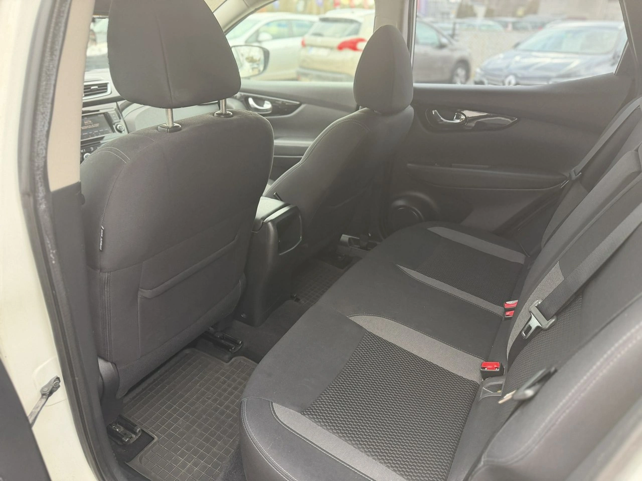 Nissan Qashqai - Zdjęcie 23