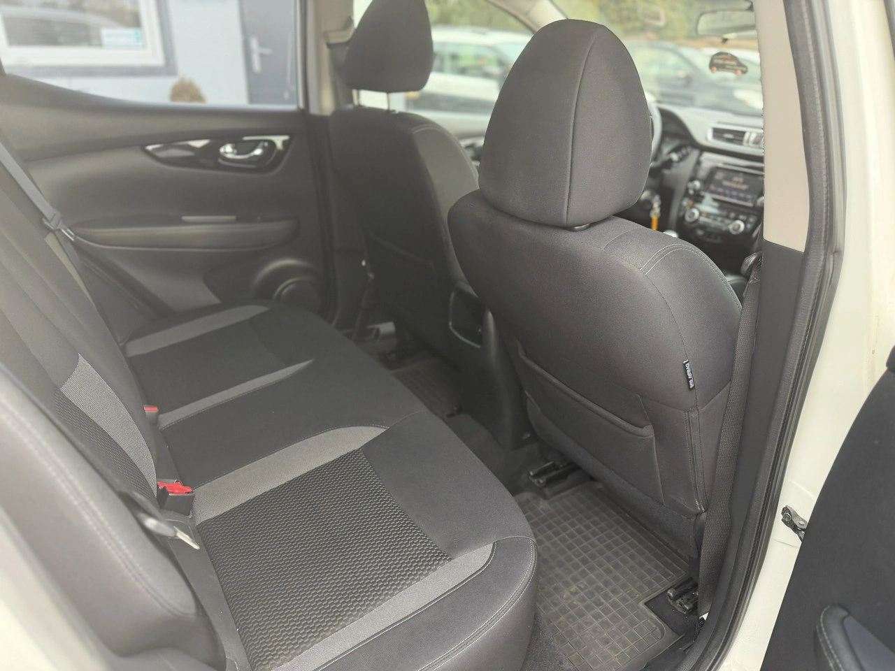 Nissan Qashqai - Zdjęcie 28