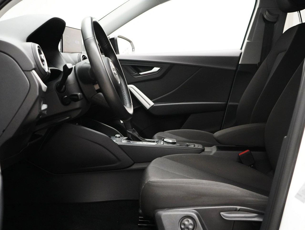 Audi Q2 - Zdjęcie 11