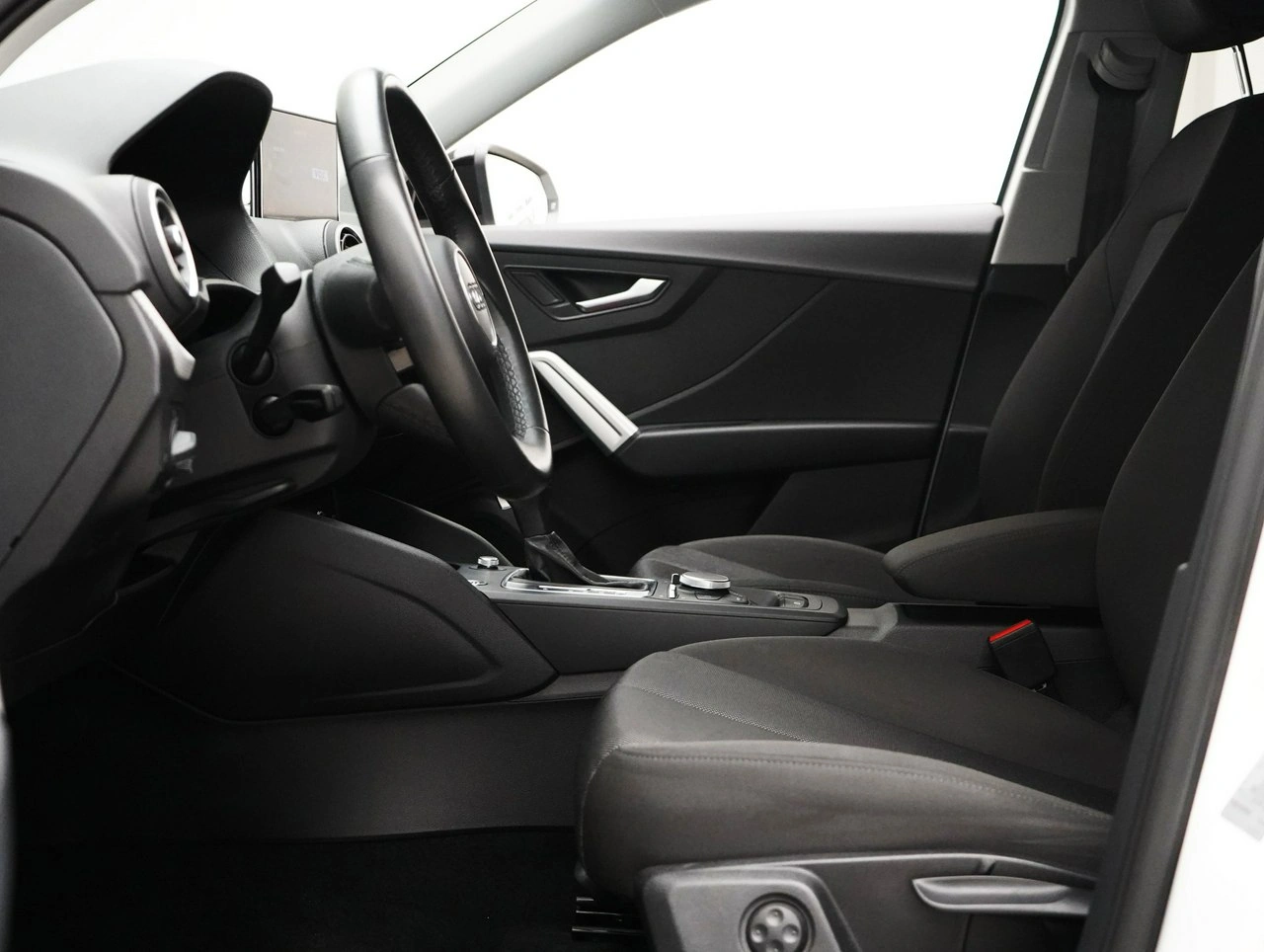 Audi Q2 - Zdjęcie 11