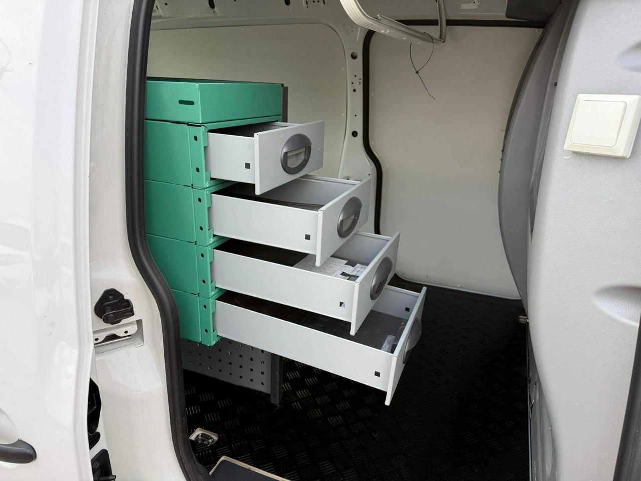 Volkswagen Caddy - Zdjęcie 15