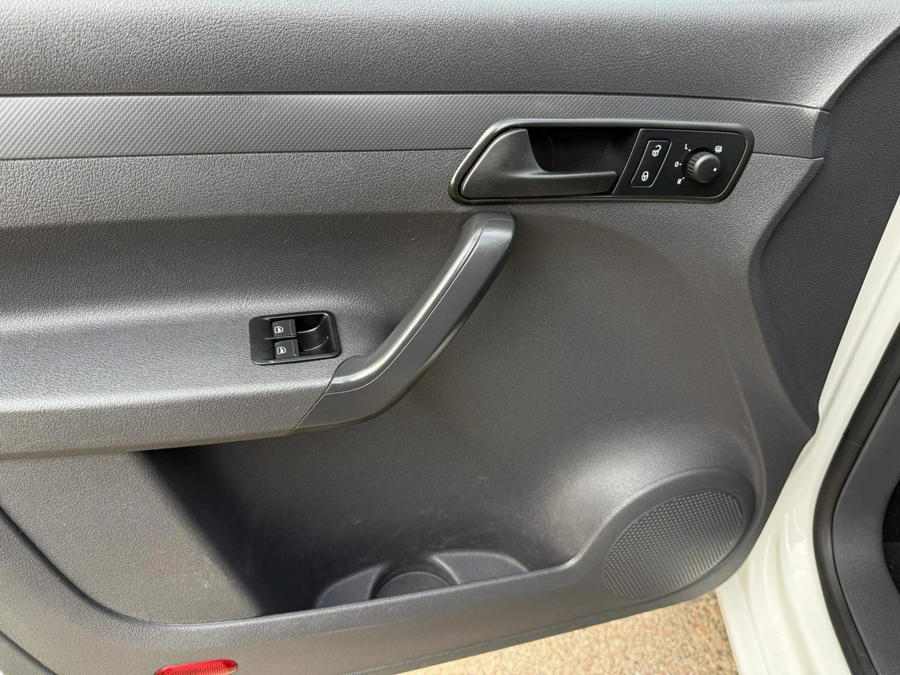 Volkswagen Caddy - Zdjęcie 22