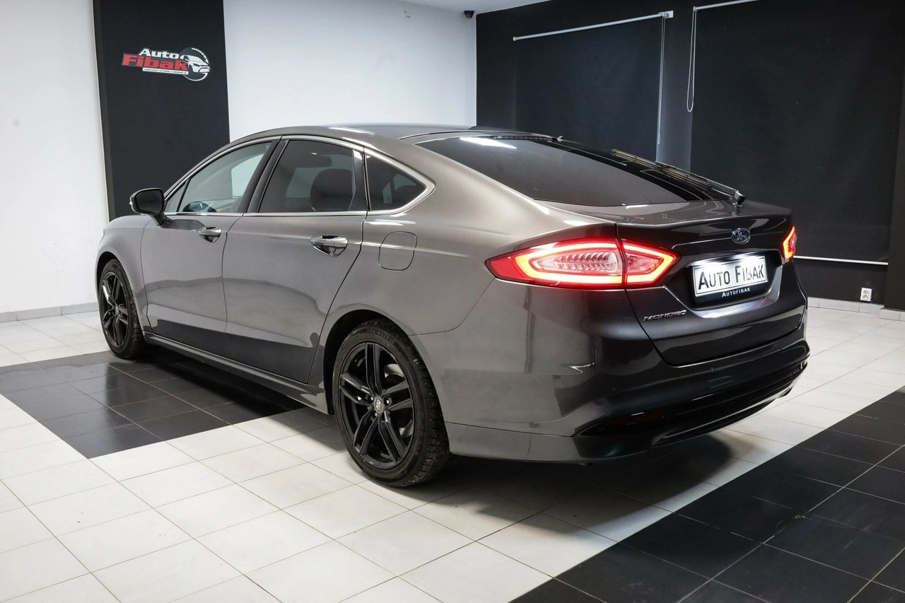 Ford Mondeo - Zdjęcie 12