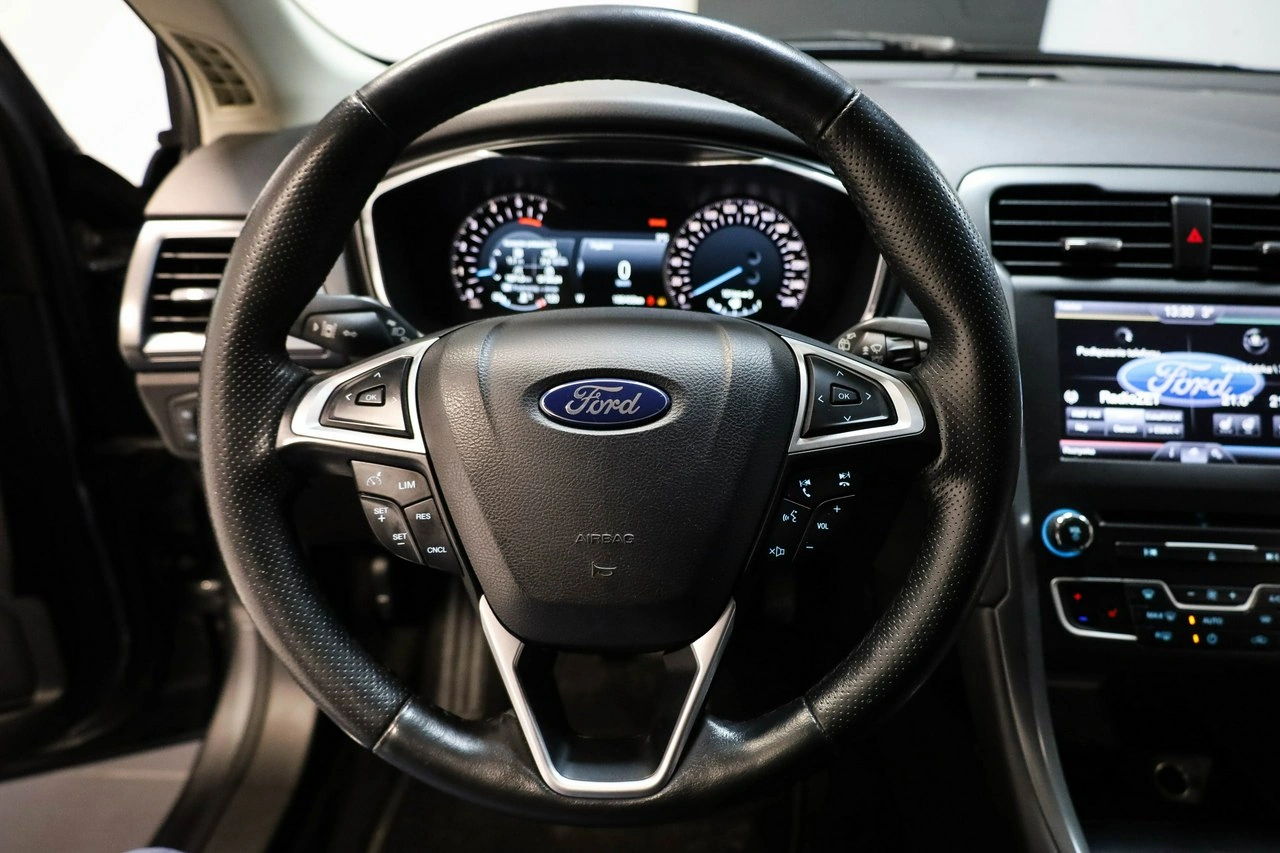 Ford Mondeo - Zdjęcie 17