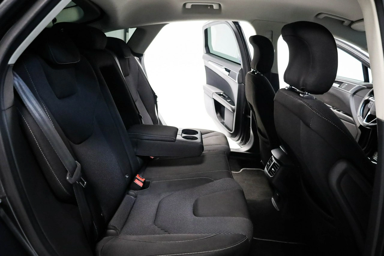 Ford Mondeo - Zdjęcie 24