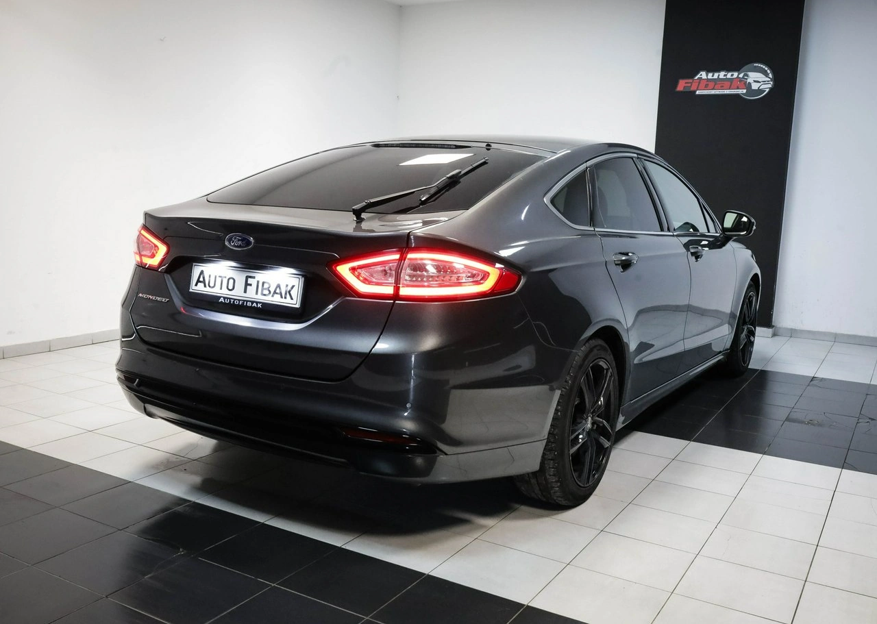 Ford Mondeo - Zdjęcie 8