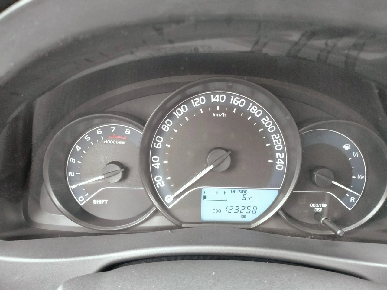 Toyota Auris - Zdjęcie 16