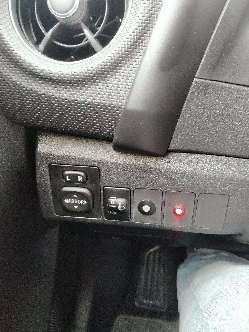 Toyota Auris - Zdjęcie 19