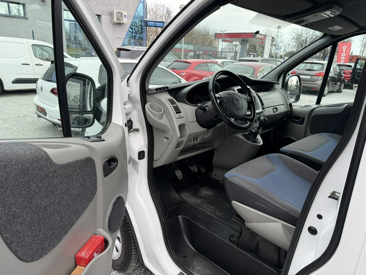 Renault Trafic - Zdjęcie 10