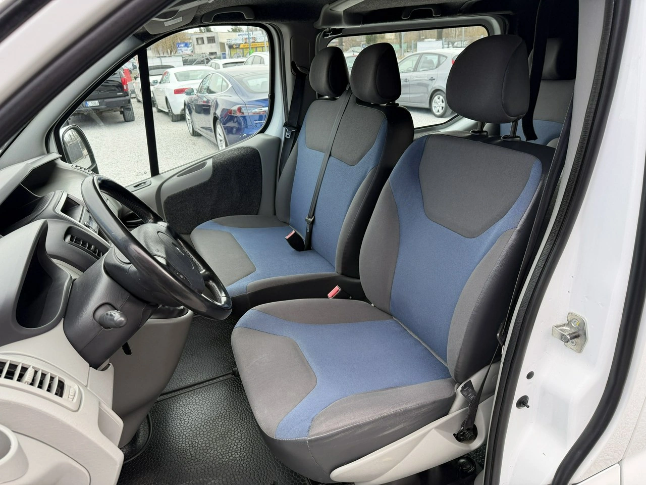 Renault Trafic - Zdjęcie 12