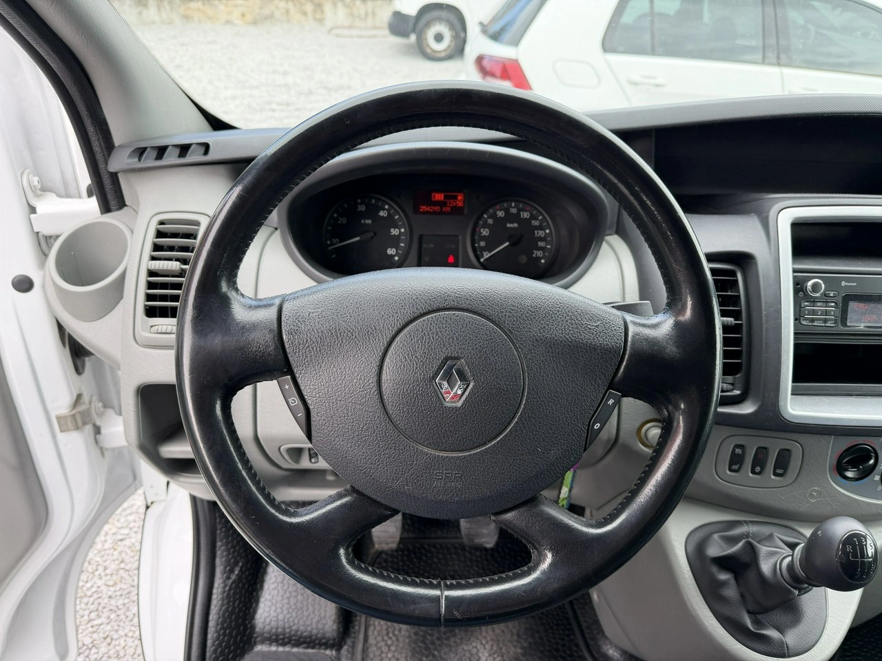 Renault Trafic - Zdjęcie 16