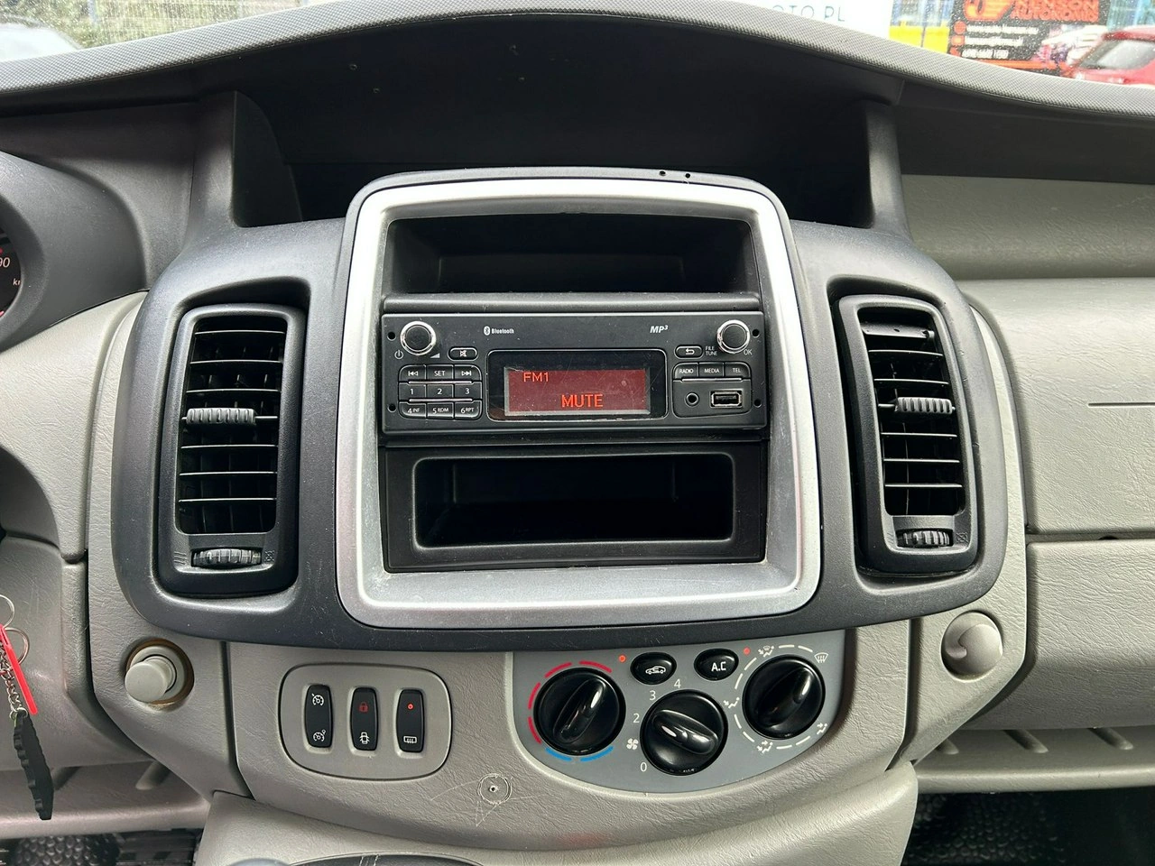 Renault Trafic - Zdjęcie 19