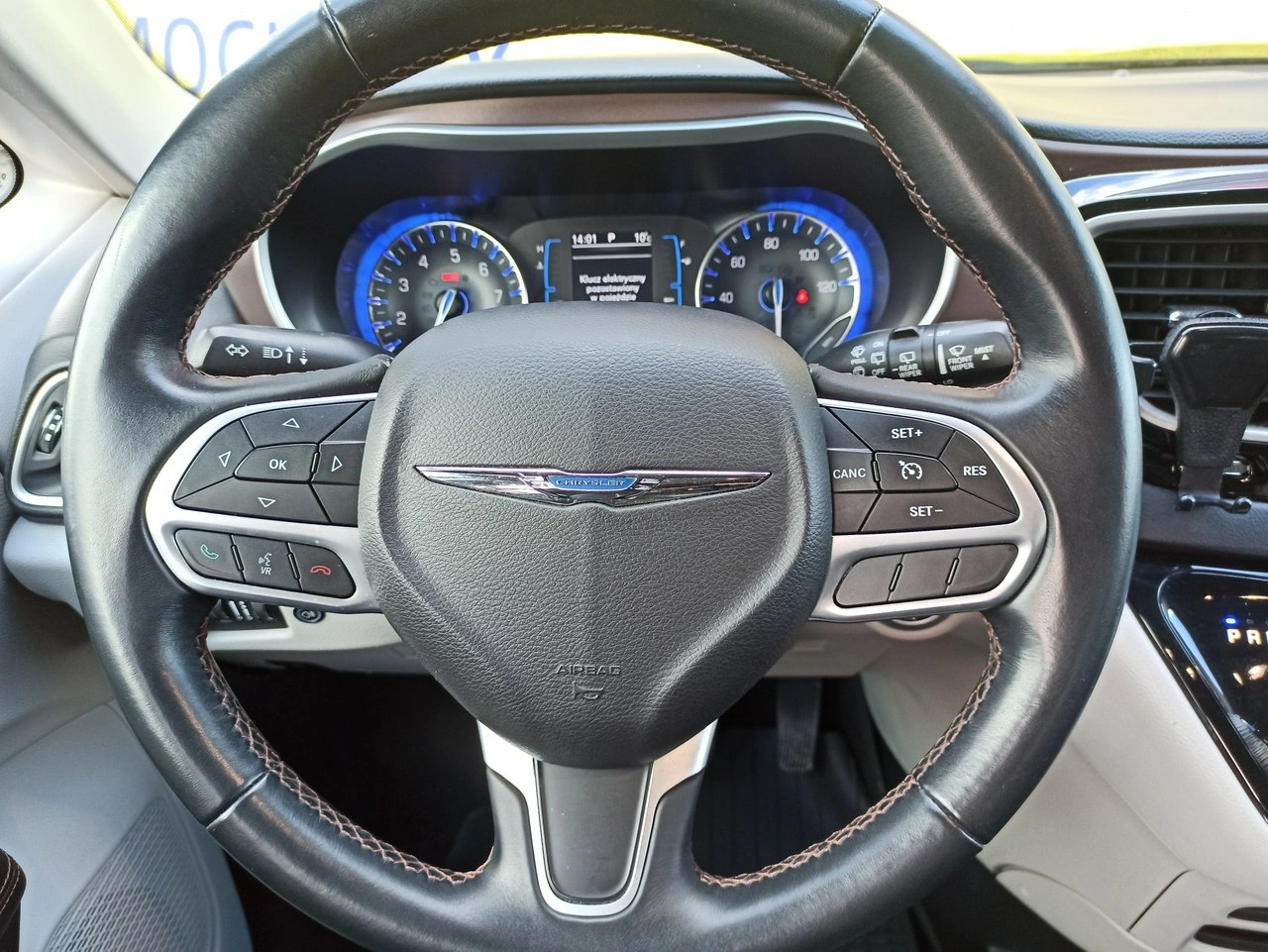 Chrysler Pacifica - Zdjęcie 15