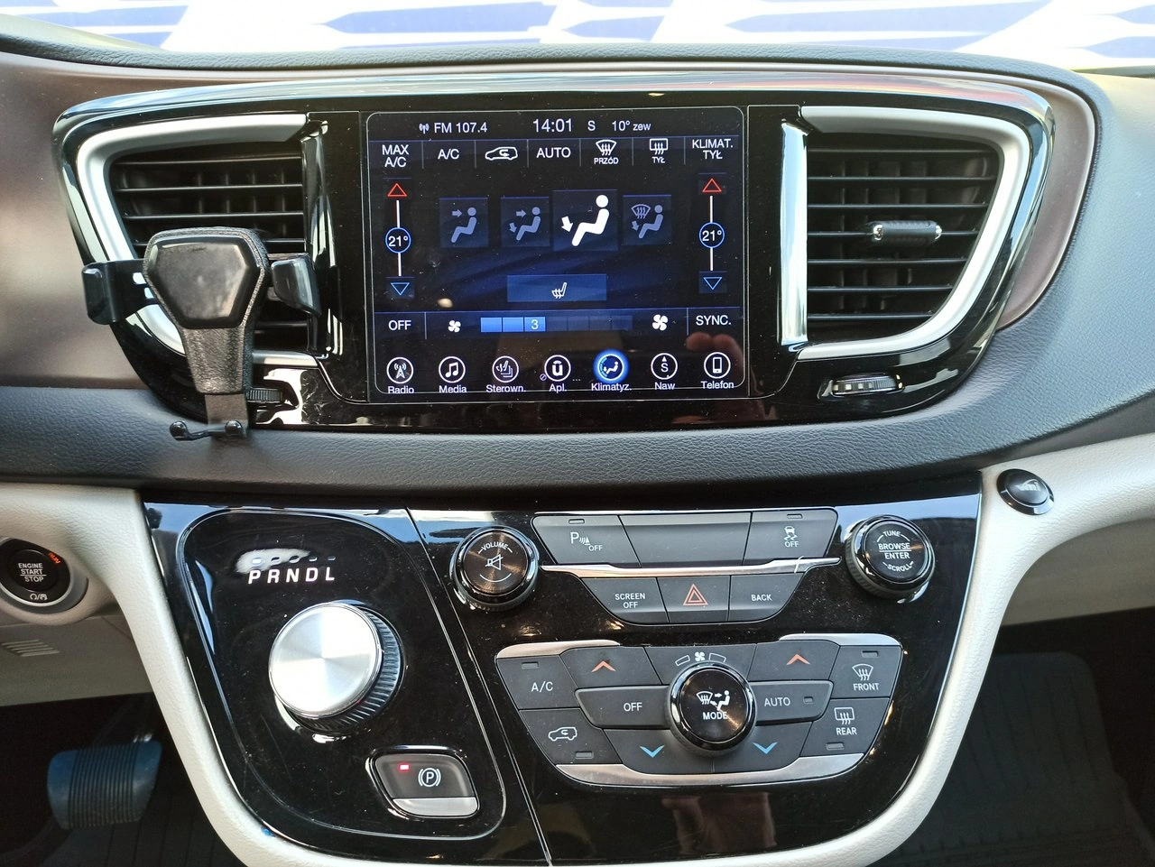 Chrysler Pacifica - Zdjęcie 16