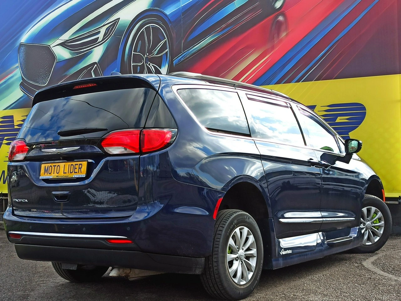 Chrysler Pacifica - Zdjęcie 5