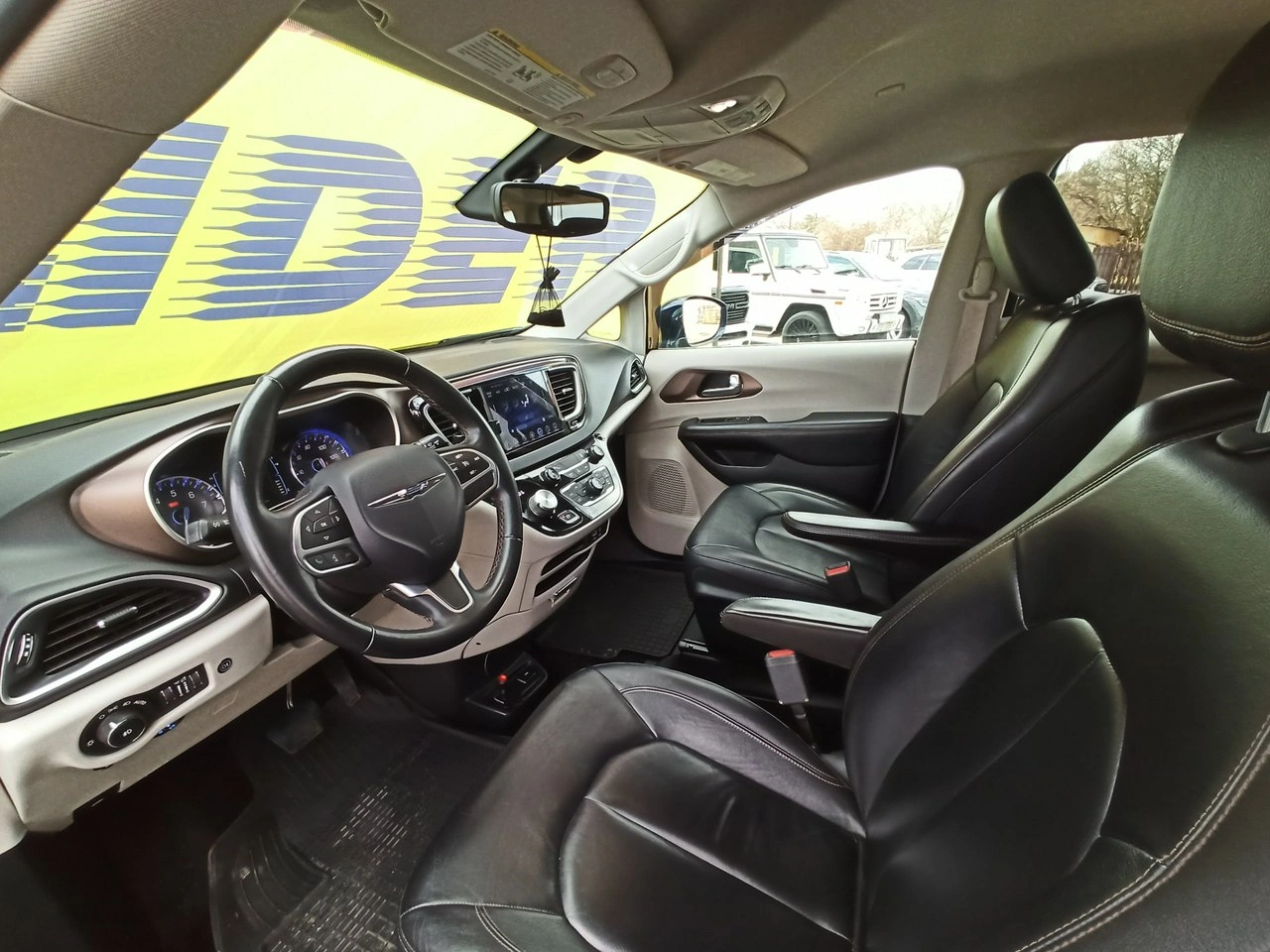 Chrysler Pacifica - Zdjęcie 6