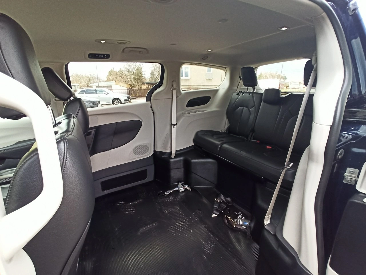 Chrysler Pacifica - Zdjęcie 7