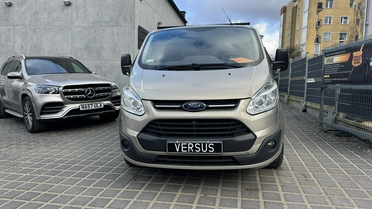 Ford Transit Custom - Zdjęcie 1