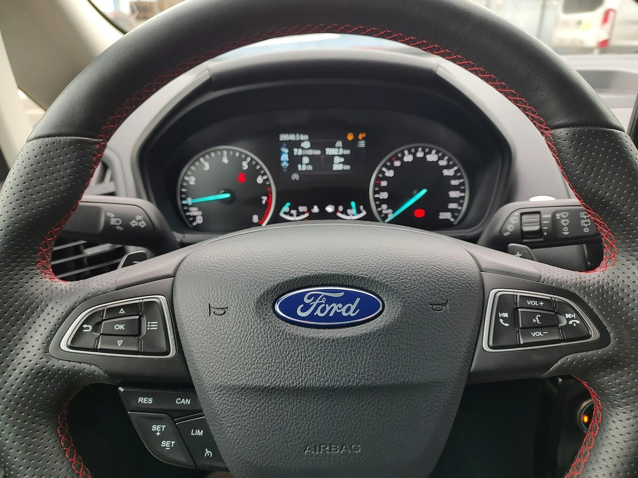 Ford EcoSport - Zdjęcie 12