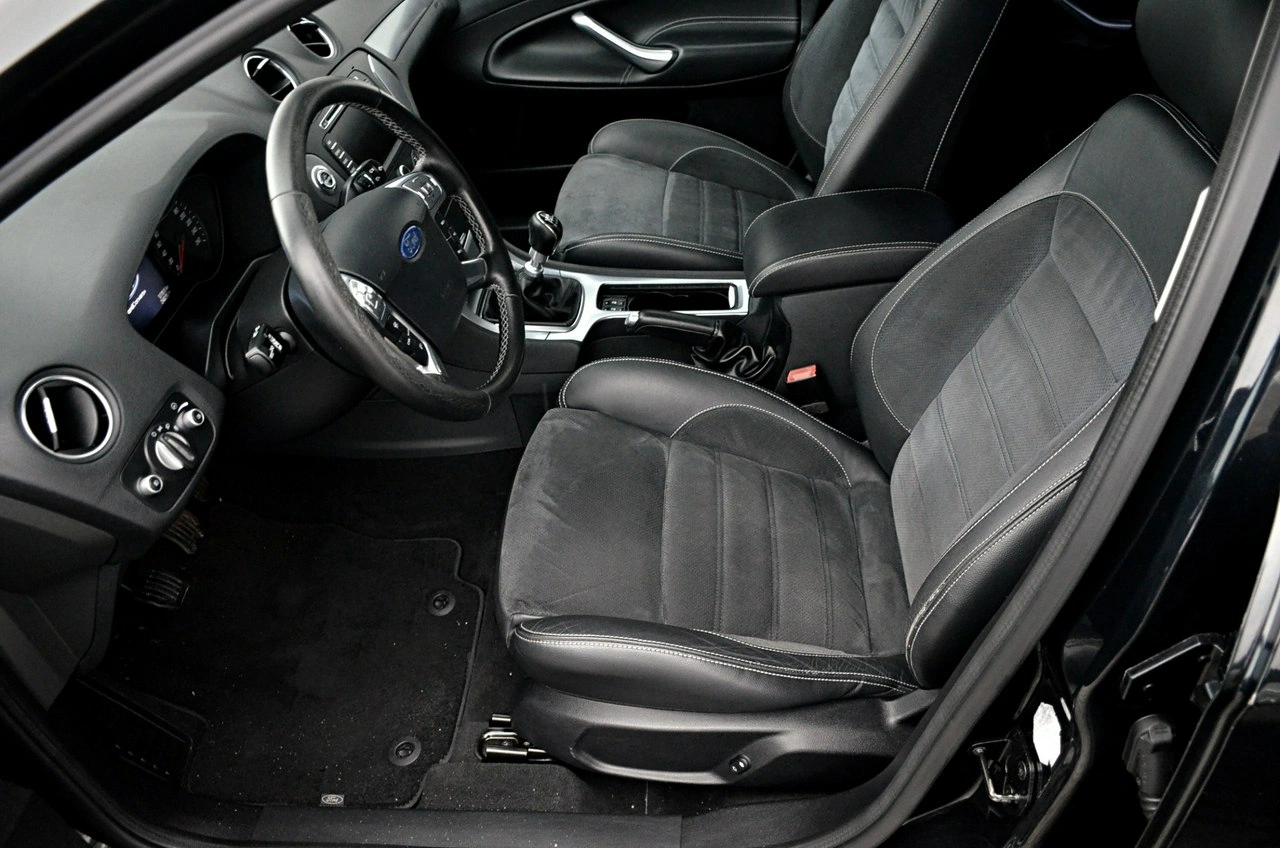 Ford Mondeo - Zdjęcie 26