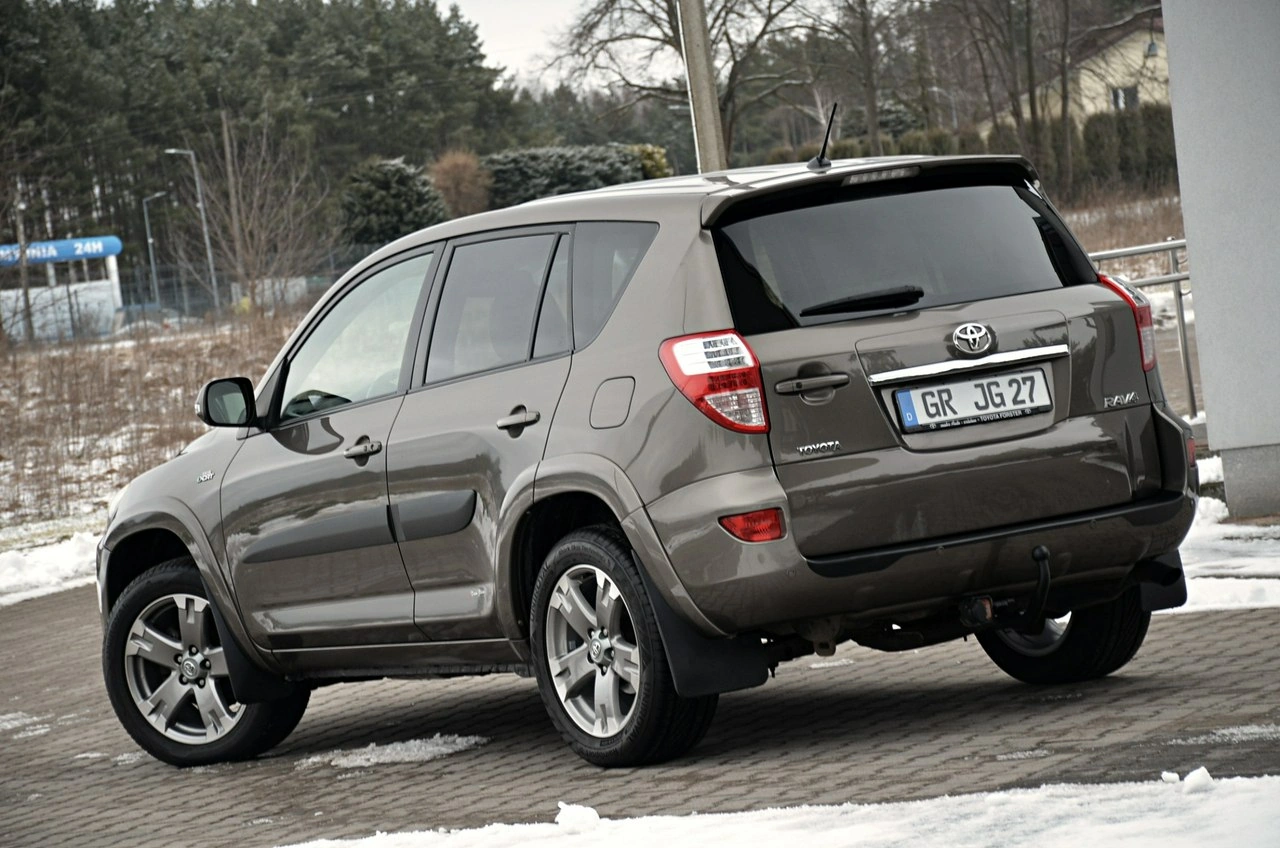 Toyota RAV-4 - Zdjęcie 11