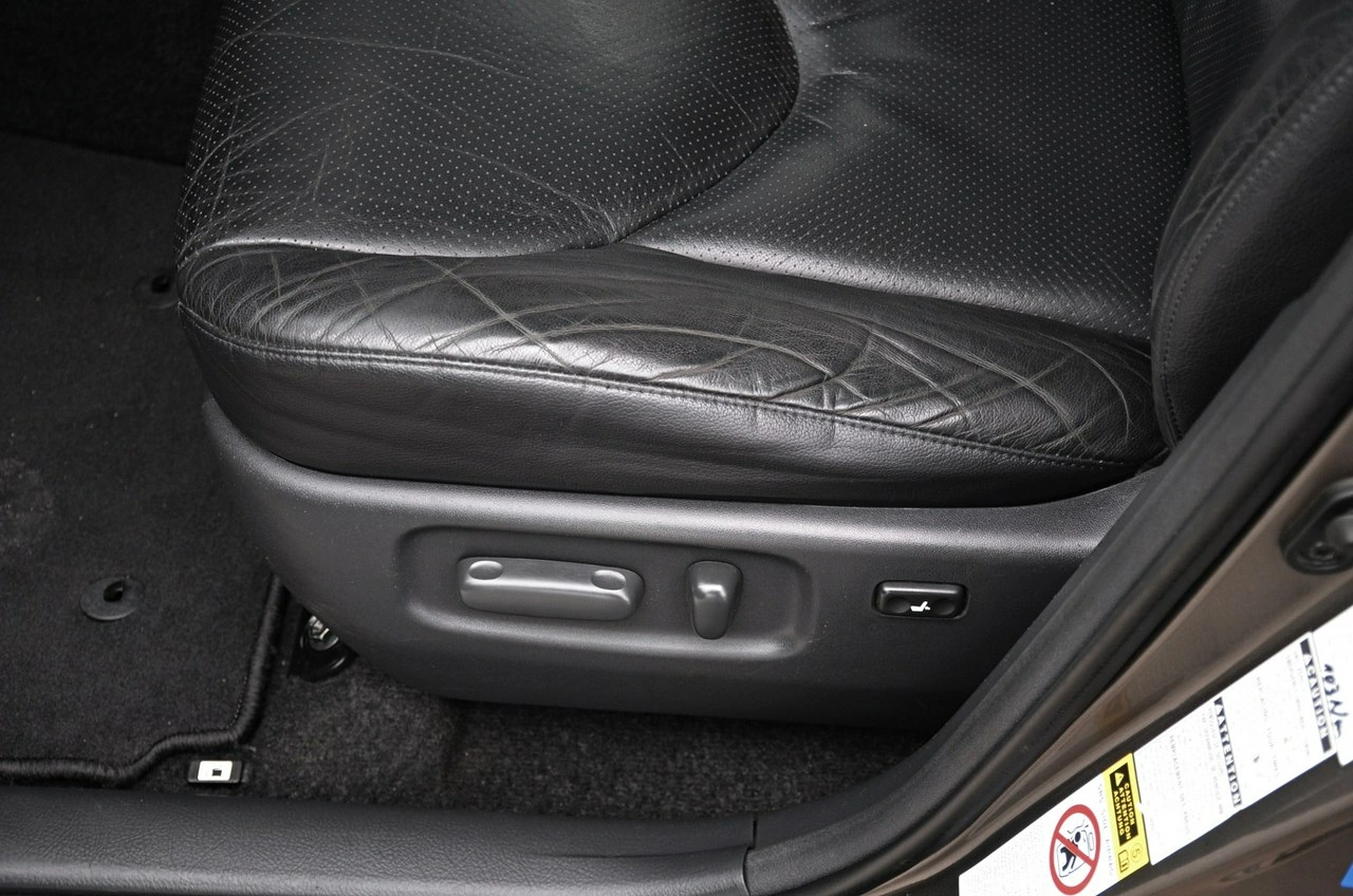 Toyota RAV-4 - Zdjęcie 16