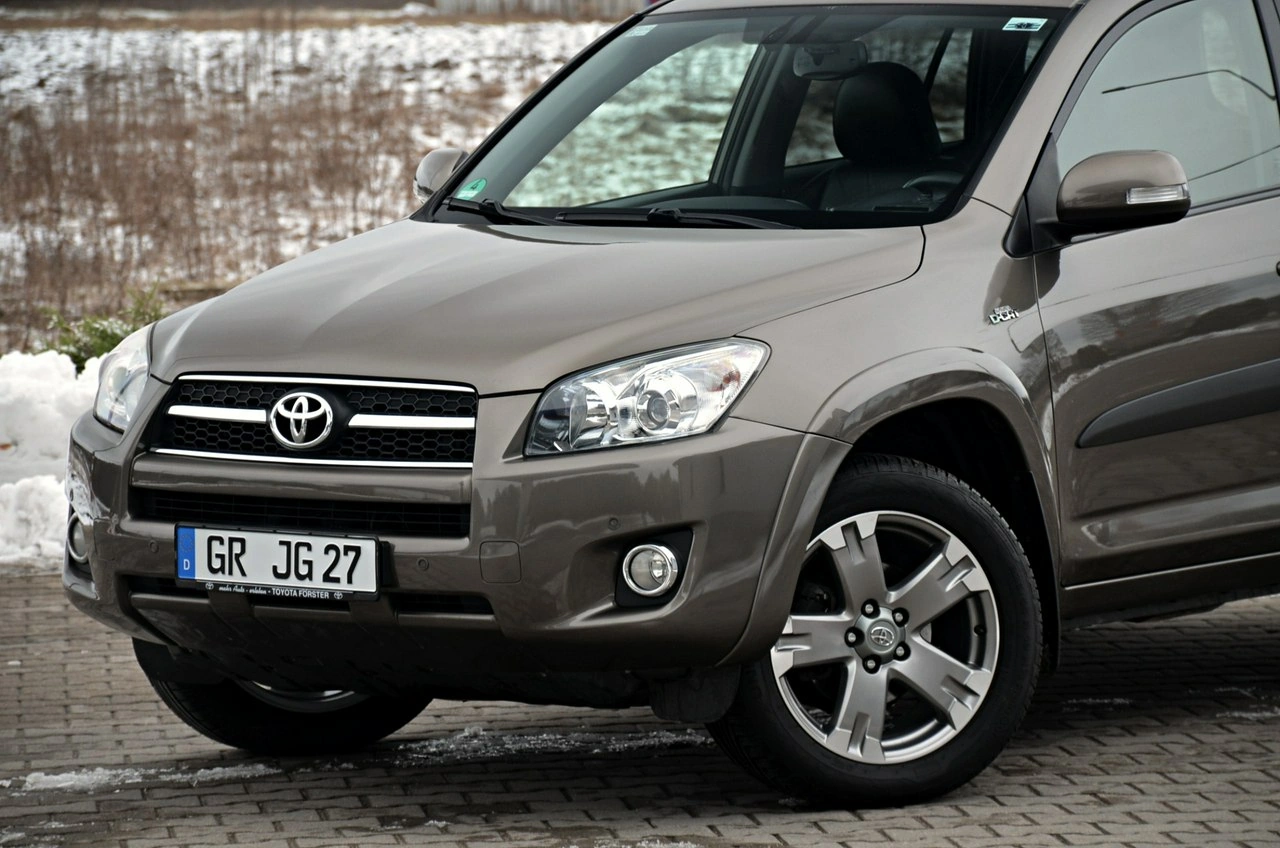 Toyota RAV-4 - Zdjęcie 7