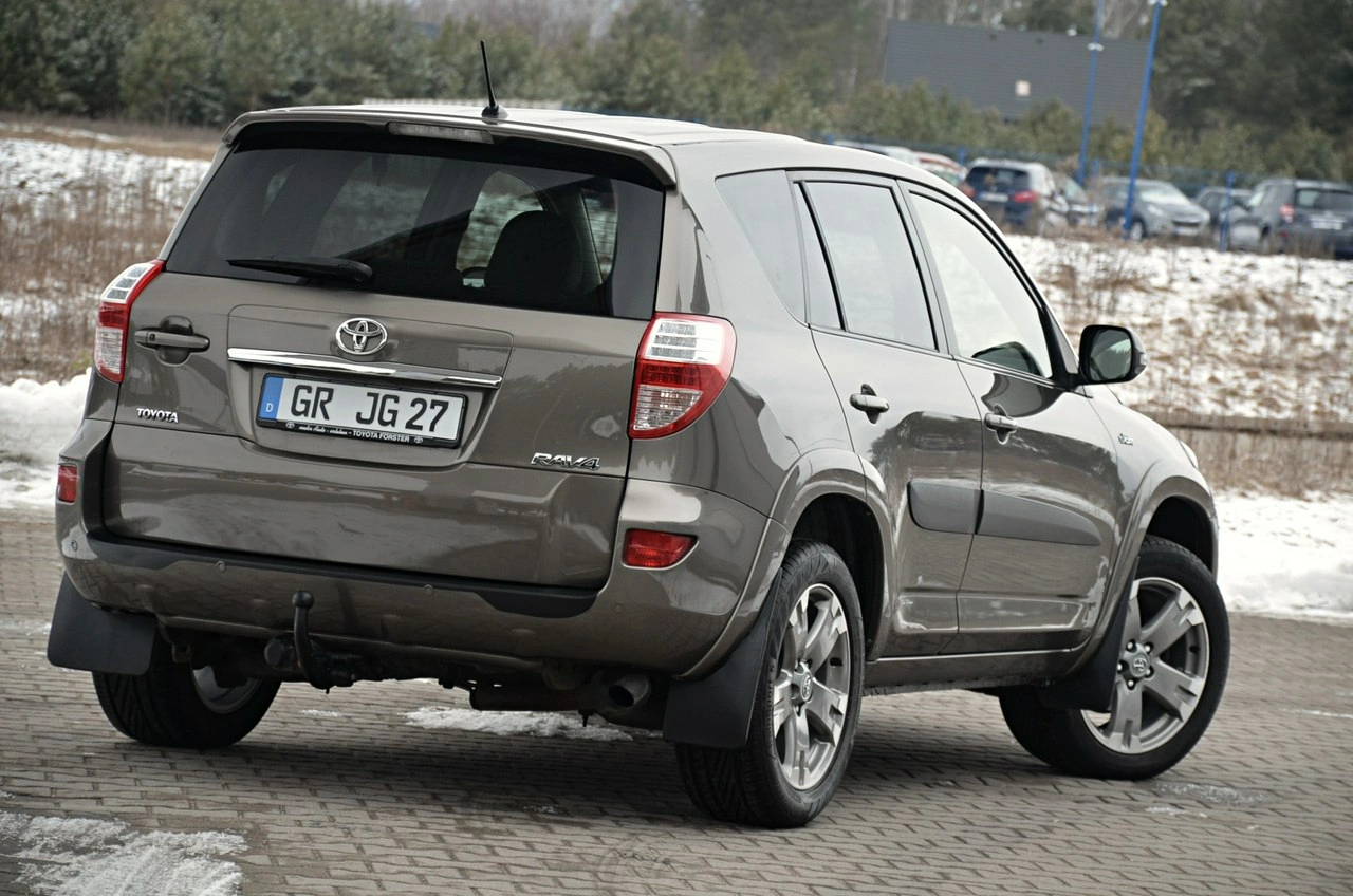 Toyota RAV-4 - Zdjęcie 8