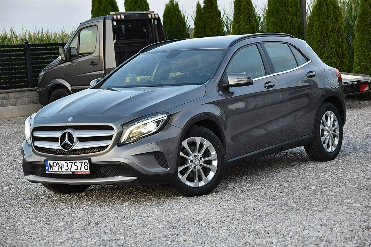 Mercedes GLA 180 - Zdjęcie 9