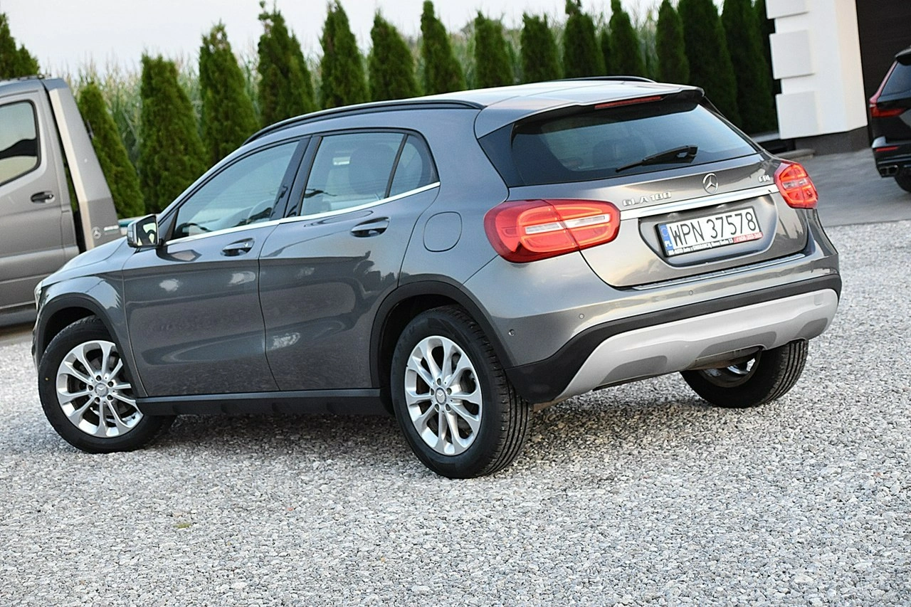 Mercedes GLA 180 - Zdjęcie 12