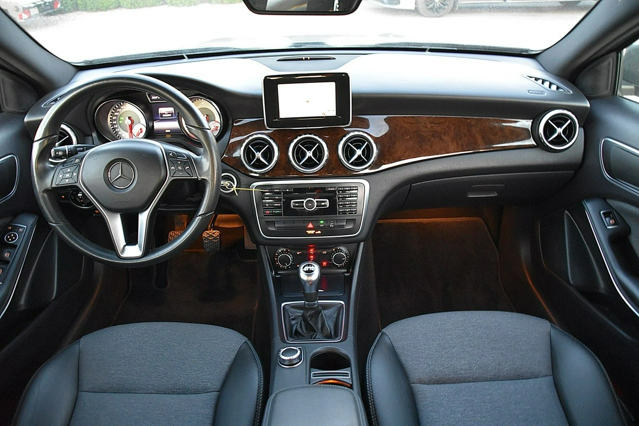 Mercedes GLA 180 - Zdjęcie 20