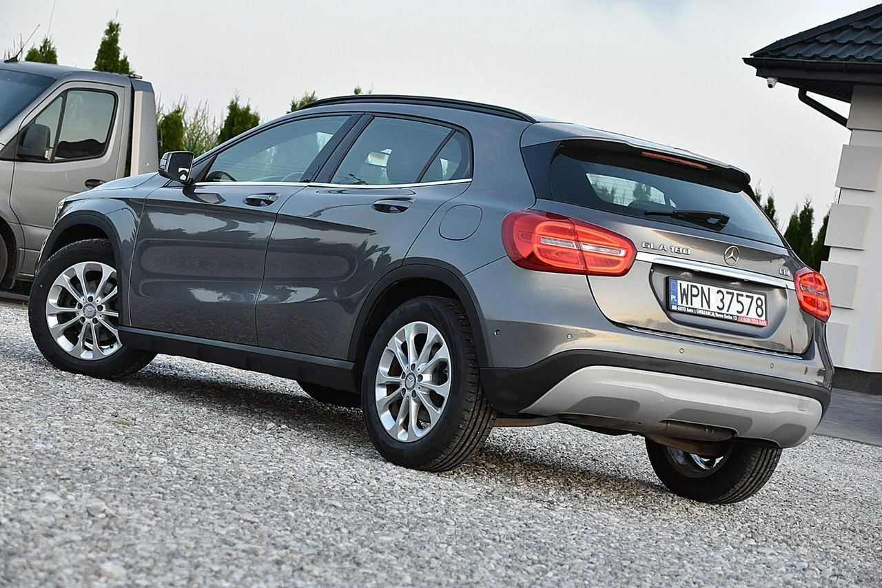 Mercedes GLA 180 - Zdjęcie 2