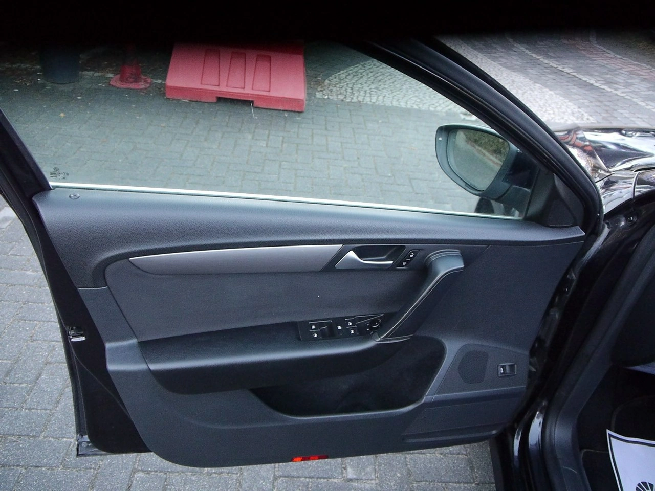 Volkswagen Passat - Zdjęcie 32