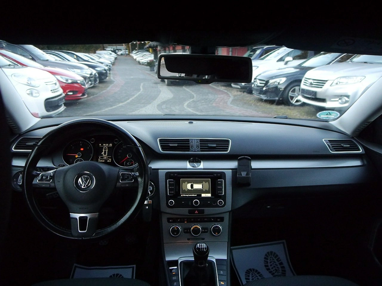 Volkswagen Passat - Zdjęcie 17