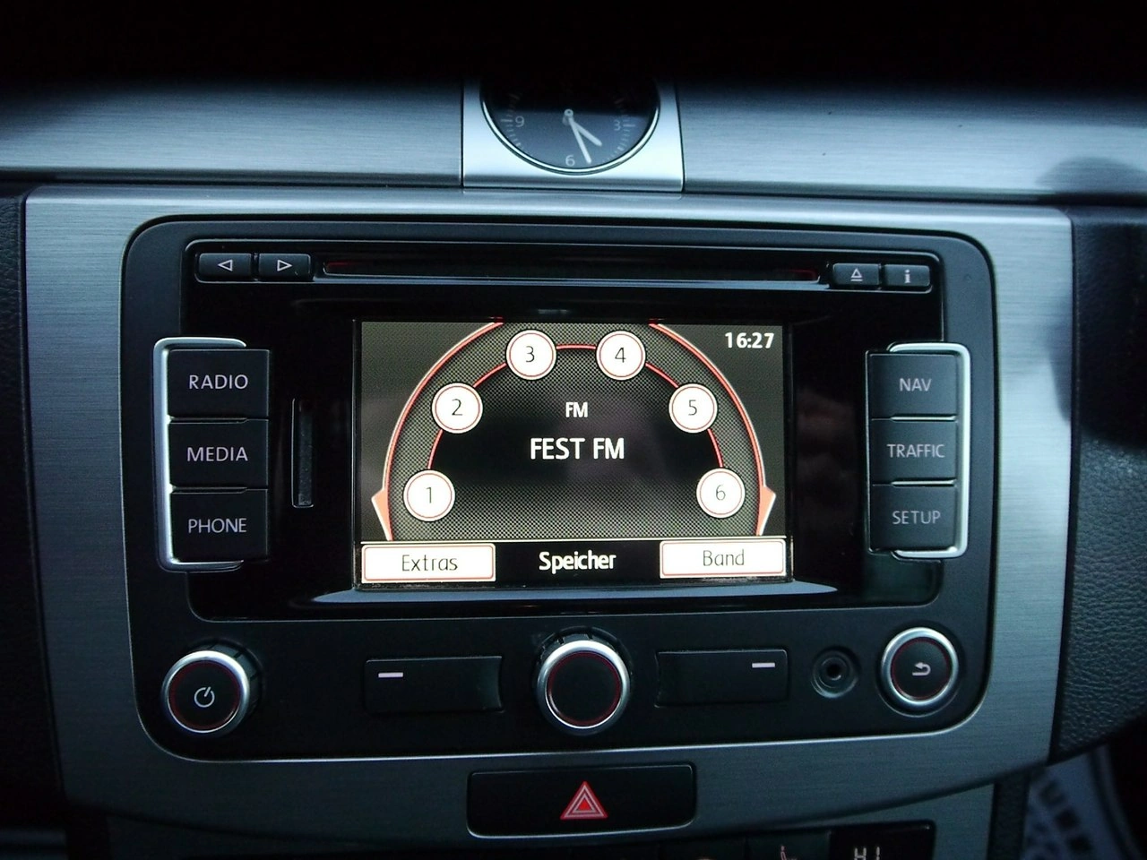 Volkswagen Passat - Zdjęcie 22