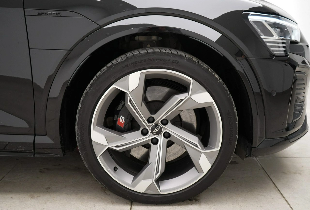 Audi SQ8 e-tron - Zdjęcie 11