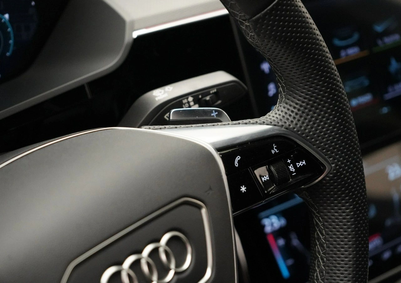 Audi SQ8 e-tron - Zdjęcie 19