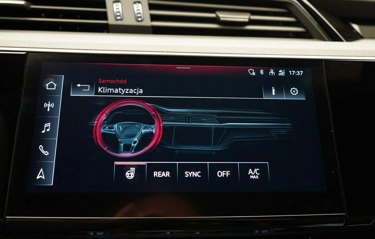 Audi SQ8 e-tron - Zdjęcie 38