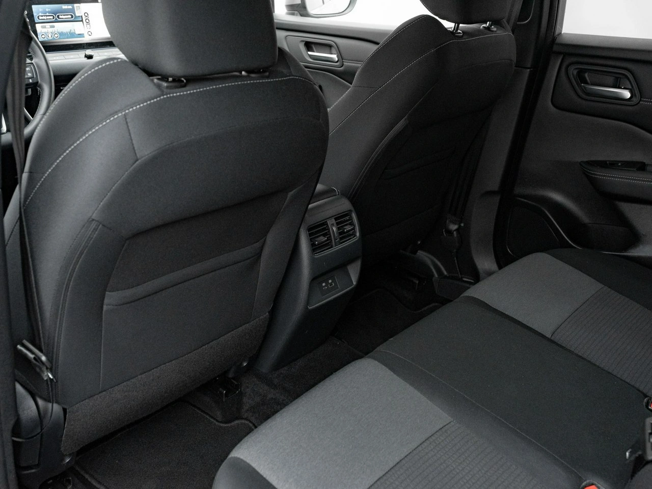 Nissan Qashqai - Zdjęcie 25