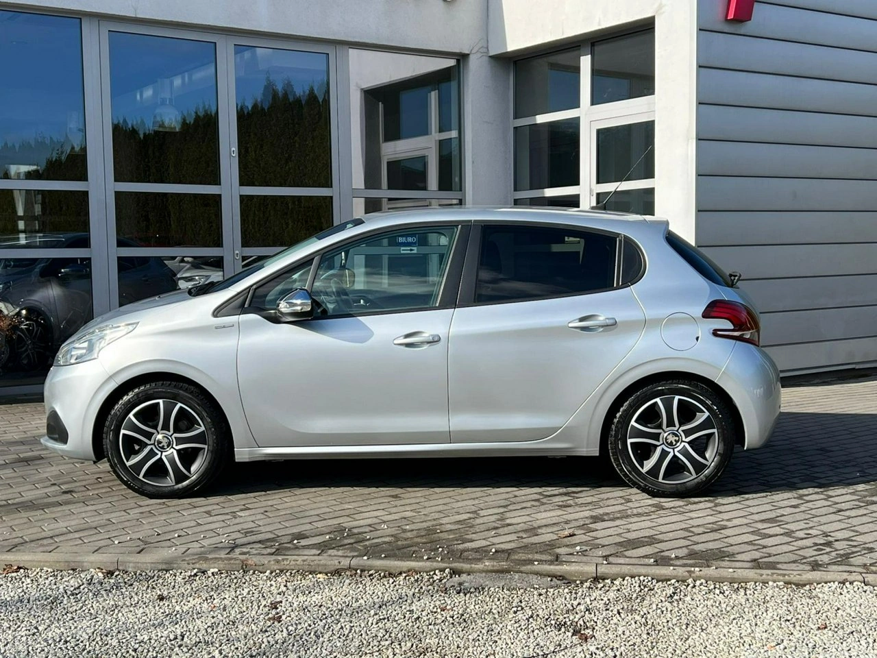 Peugeot 208 - Zdjęcie 5