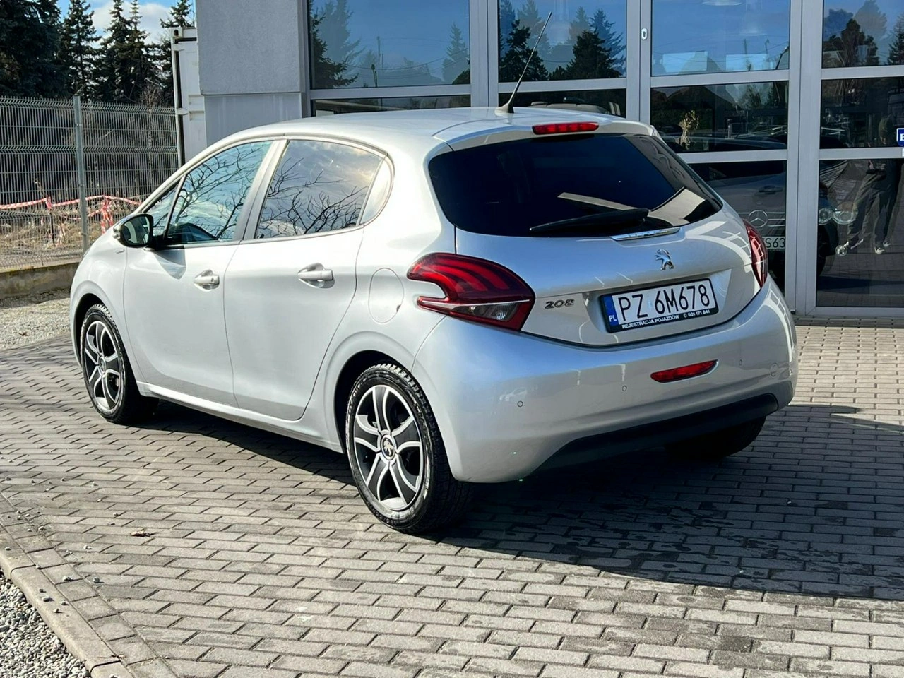 Peugeot 208 - Zdjęcie 6