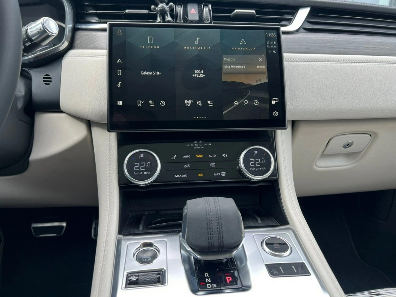 Jaguar F-Pace - Zdjęcie 14