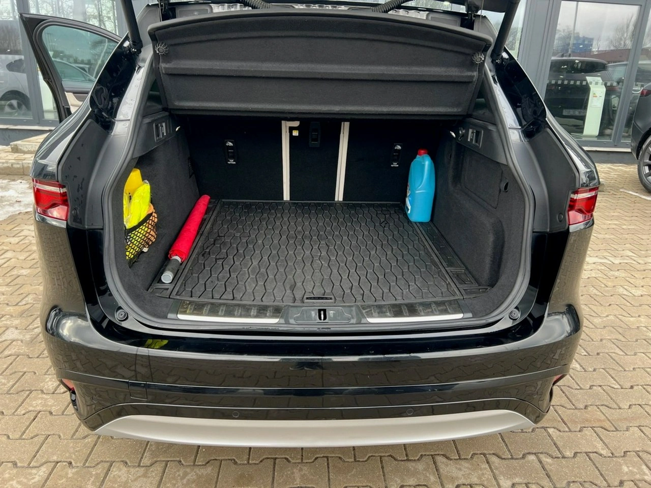 Jaguar F-Pace - Zdjęcie 17