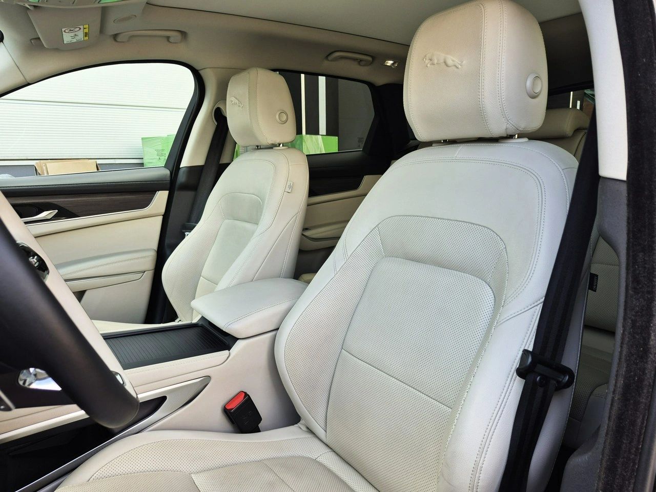 Jaguar F-Pace - Zdjęcie 20