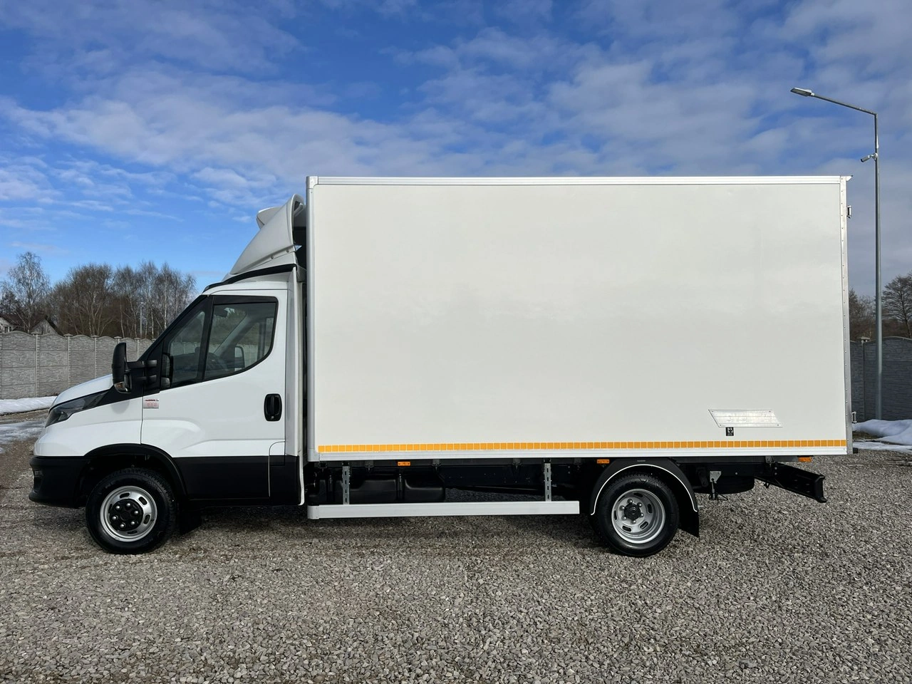 Iveco Daily - Zdjęcie 23