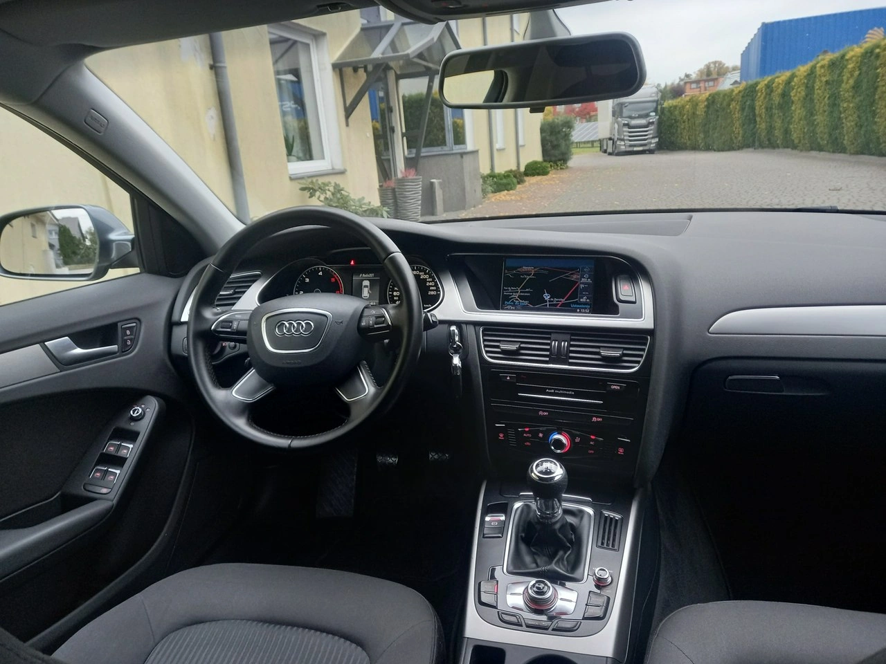 Audi A4 - Zdjęcie 25