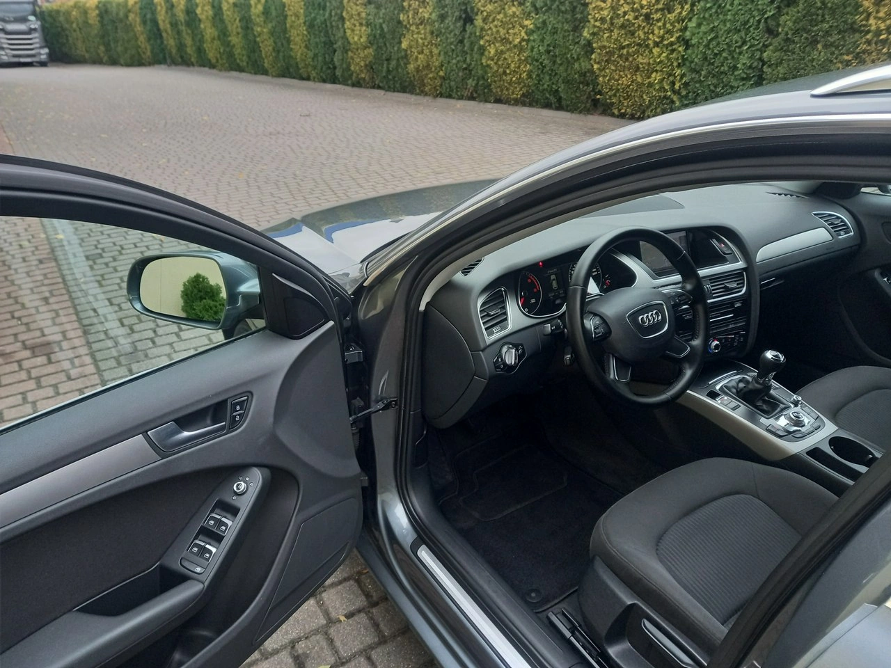 Audi A4 - Zdjęcie 28