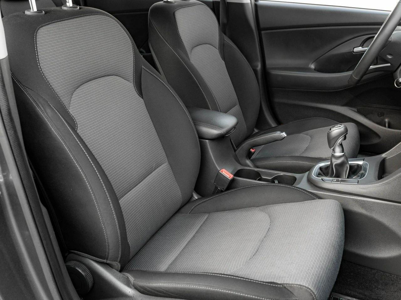 Hyundai i30 - Zdjęcie 25