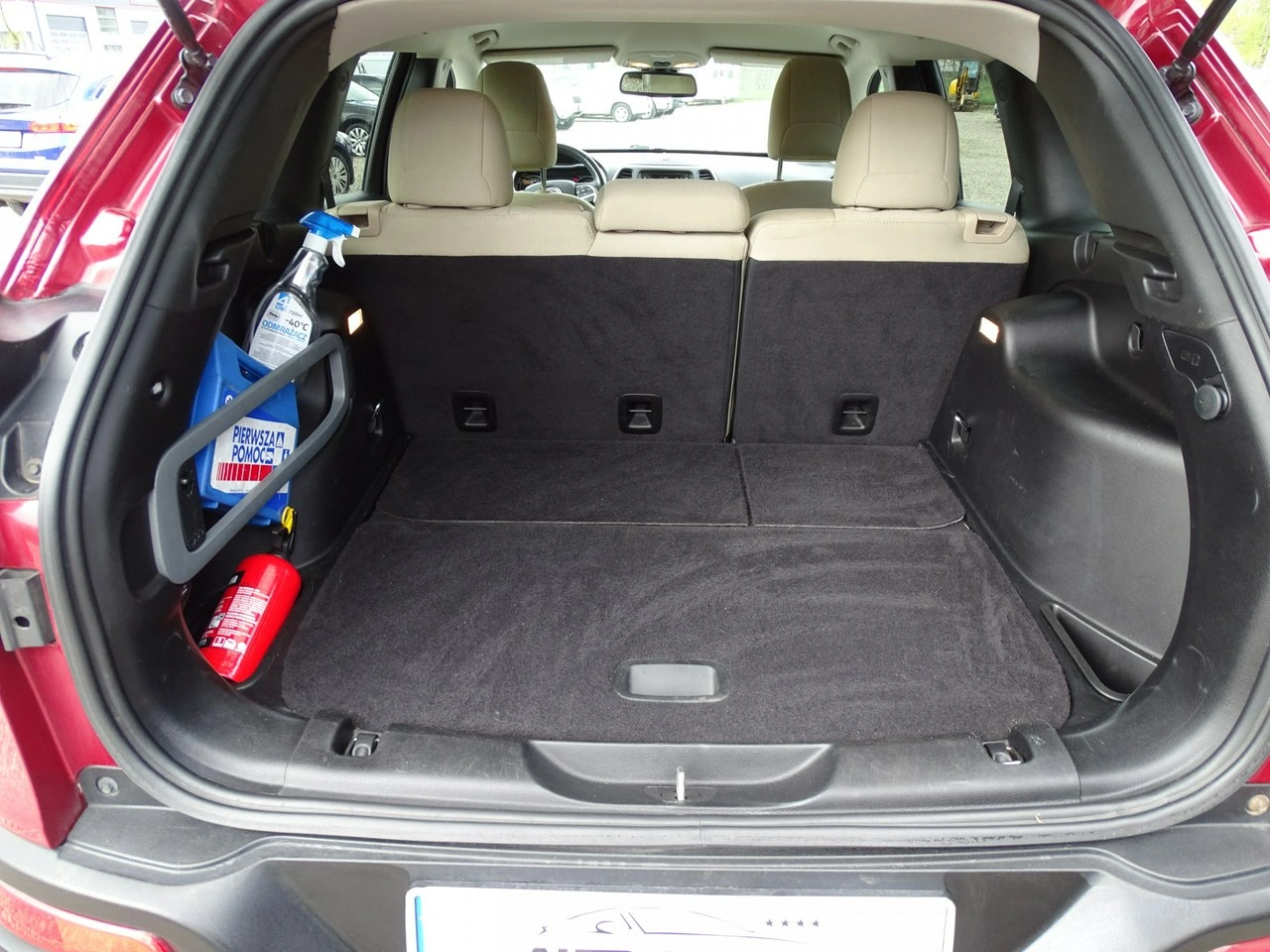 Jeep Cherokee - Zdjęcie 13